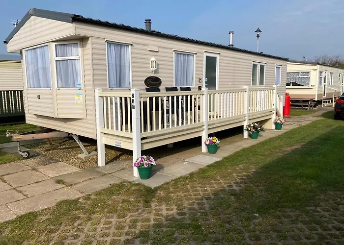 Golden Palm 8 Berth Chapel Saint Leanords, Ingoldmells, Skegness Caravan